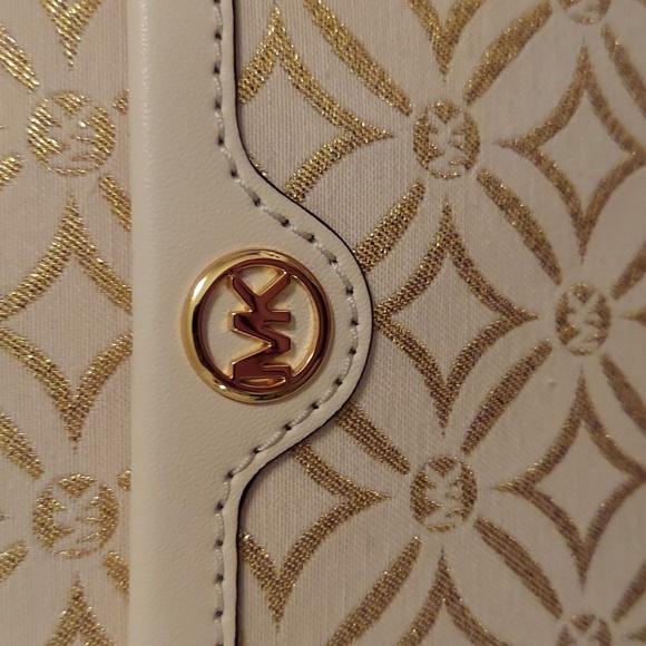 Michael Kors Glitter Logo Crossbody - Picture 3 of 9